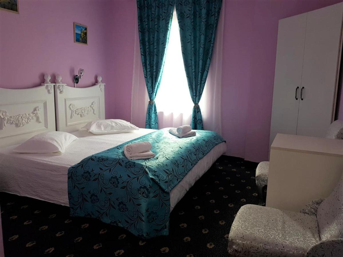 Hotel Darosy Arad Eksteriør bilde